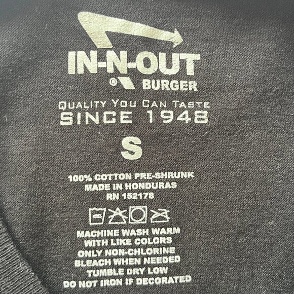 IN-N-OUT BURGER Arizona 2021 A Fresh New Year Black Collector T-Shirt Youth Sz S - Picture 3 of 10